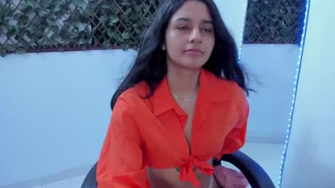 megan white 01  online show from 01.27.25