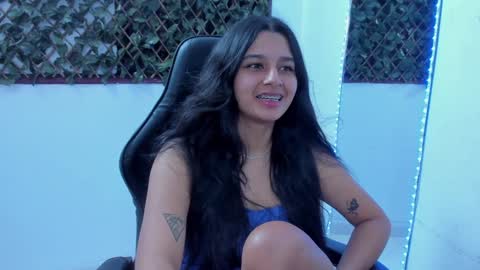 megan white 01  online show from 01.30.25