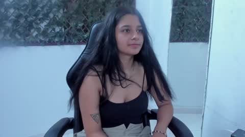 megan white 01  online show from 01.31.25