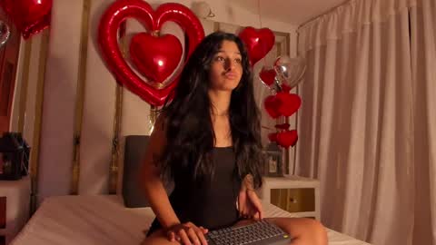 megan white 01  online show from 02.19.25