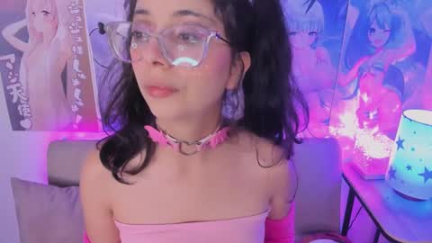 Snapshot of megan_yagami chatting on 12.07.24 Megan online show from 12.07.24