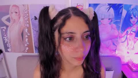 Snapshot of megan_yagami chatting on 03.08.25 Megan online show from 03.08.25