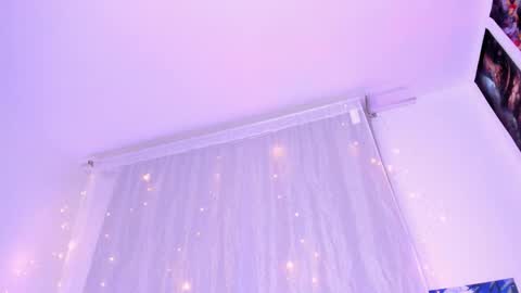 Snapshot of megan_yagami chatting on 11.07.25 Megan online show from 11.07.25