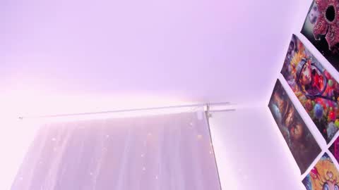 Snapshot of megan_yagami chatting on 11.08.25 Megan online show from 11.08.25