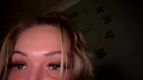 MeghanBabyXO online show from 10.12.25