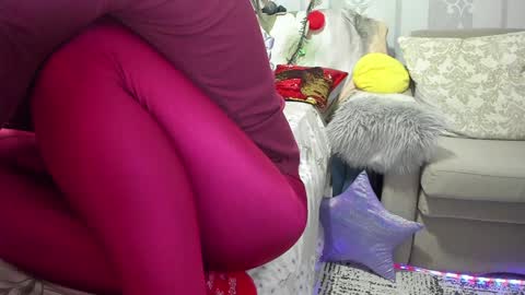 Nicki--------- Welcome to my Room online show from 12.06.24