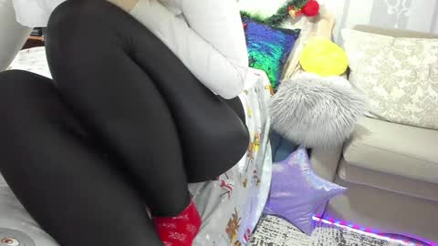 Nicki--------- Welcome to my Room online show from 12.21.24