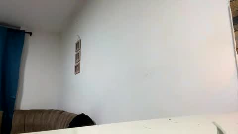 Snapshot of meganharry chatting on 11.04.25 meganharry online show from 11.04.25