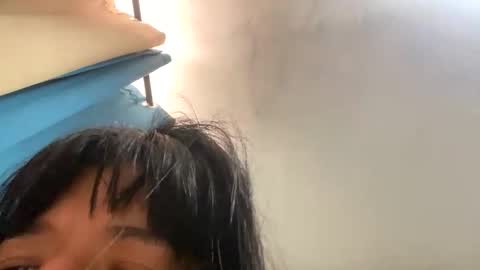 Snapshot of meganharry chatting on 11.06.25 meganharry online show from 11.06.25