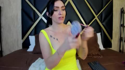 Megan Hofman online show from 11.15.25