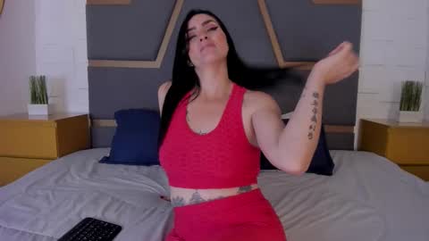 Megan Hofman online show from 11.17.25