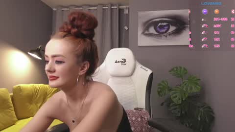 MeganieX online show from 12.16.24