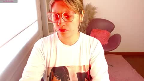 MEGAN online show from 02.04.25