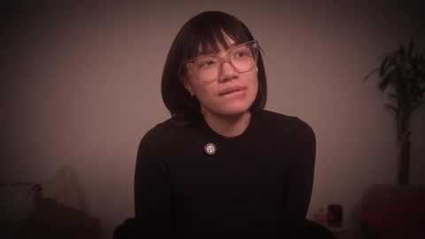 Snapshot of meganmei666 chatting on 11.18.25 for more 3 online show from 11.18.25