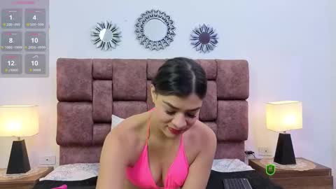 Snapshot of meganmistress_ chatting on 10.13.25 MeganM online show from 10.13.25