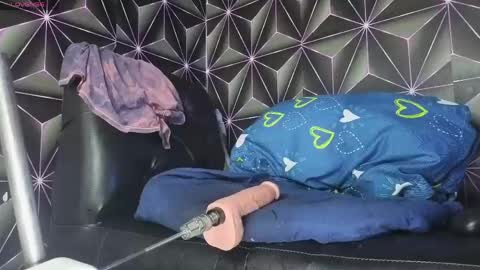 Megan online show from 04.17.26