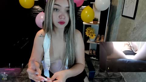 Snapshot of megann_hill chatting on 01.18.25 Megan online show from 01.18.25