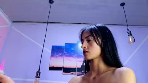 Megann Noa  online show from 10.28.25