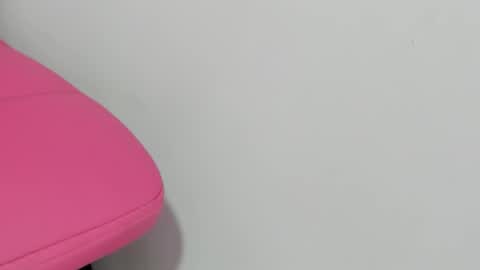 Megann Noa  online show from 11.03.25