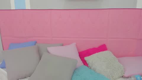 Megan Queen online show from 01.23.25