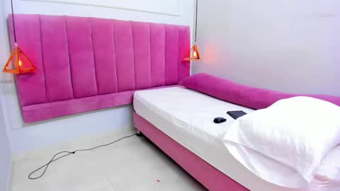 Megan  online show from 10.20.25