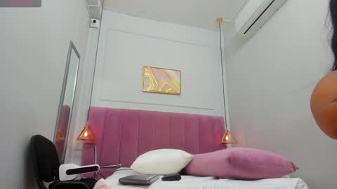 Megan  online show from 11.14.25