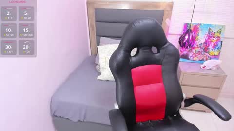 M E G A N  online show from 11.06.25