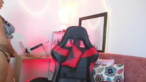 Snapshot of meggan_greey chatting on 07.06.26 Your best slave online show from 07.06.26