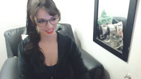 Snapshot of meghan_cherrys chatting on 01.09.25 meghan online show from 01.09.25