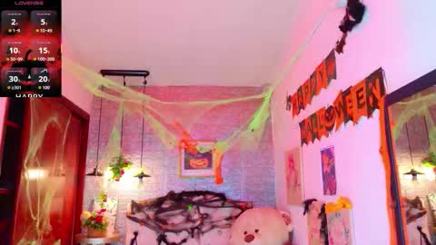 Snapshot of meghan_nill chatting on 10.22.25 Meghan online show from 10.22.25