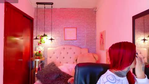 Snapshot of meghan_nill chatting on 11.03.25 Meghan online show from 11.03.25