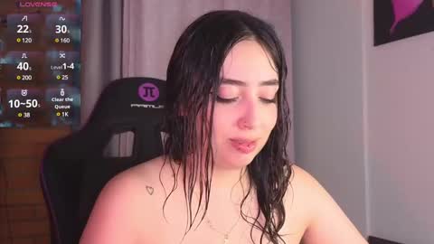 Snapshot of megumi_yang chatting on 01.28.25 Megumi online show from 01.28.25