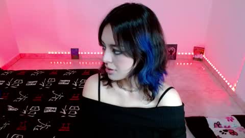 Snapshot of mei04_ chatting on 10.30.25 Melissa online show from 10.30.25