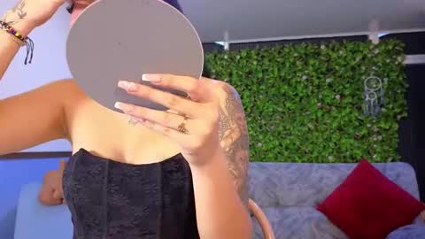 Mei online show from 12.01.25