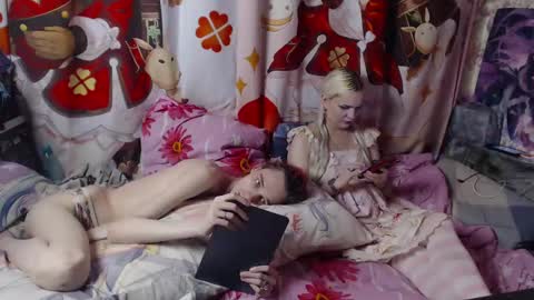 Yuta and Meidi online show from 12.19.24