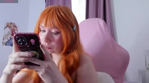Snapshot of meikitty chatting on 05.11.26 Mei online show from 05.11.26