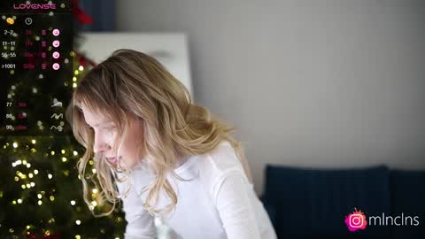 Snapshot of mel_collins chatting on 01.04.25 MELANIE PVT ONLY 60TK PER MIN online show from 01.04.25