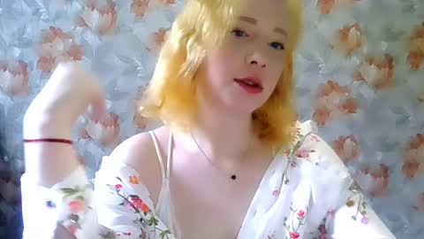 Snapshot of mel_mellie chatting on 04.30.26 Mel Mellie online show from 04.30.26