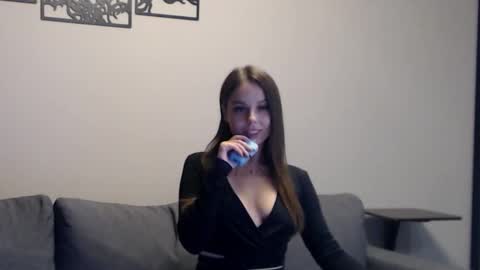 meladams online show from 09.18.25