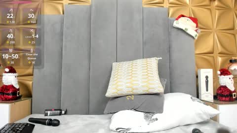 Snapshot of melani_dream chatting on 11.19.25 Melani online show from 11.19.25