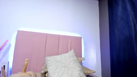 MELANI - online show from 02.24.25