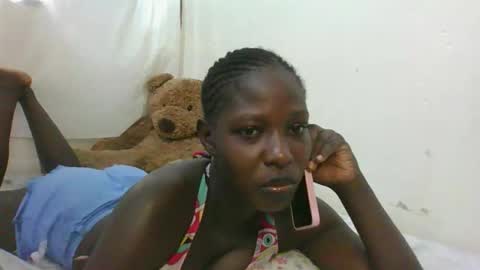Snapshot of melanie_bae1 chatting on 05.19.26 melanie_bae1 online show from 05.19.26