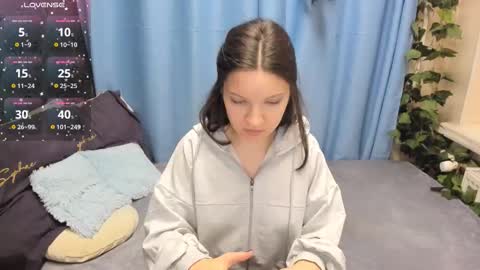 Snapshot of melanie_grant chatting on 11.14.25 Melanie online show from 11.14.25