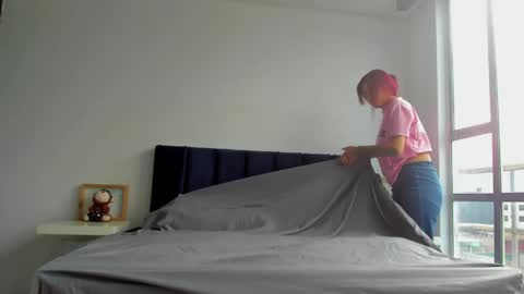 Melanie roux  online show from 04.09.26