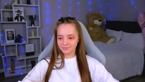 MelanieAlves online show from 04.17.26