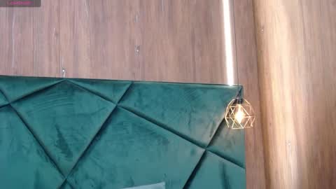 melanieboydd online show from 02.25.25