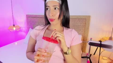Snapshot of melaniejeann_ chatting on 05.20.26 melaniejeann_ online show from 05.20.26