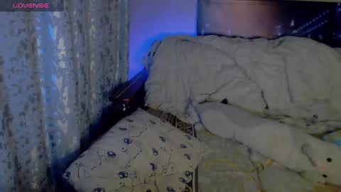 Snapshot of melaniemoor chatting on 12.20.24 Melanie Milena online show from 12.20.24