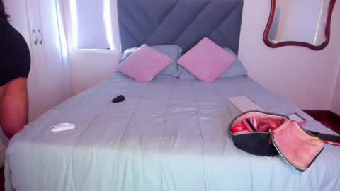 Snapshot of melany_arizaaa chatting on 06.25.26 melany_arizaaa online show from 06.25.26