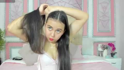 Snapshot of melany_blossom chatting on 07.15.26 melany online show from 07.15.26